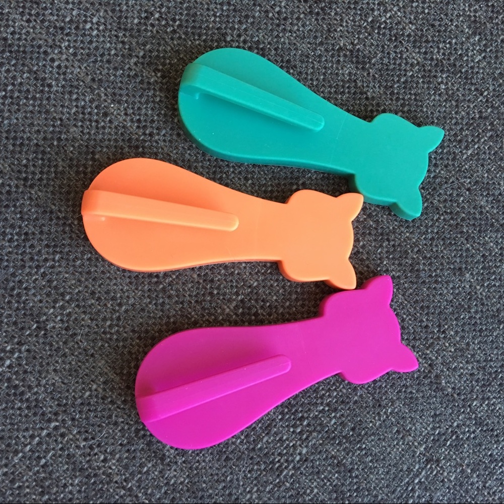 Cat Hooks